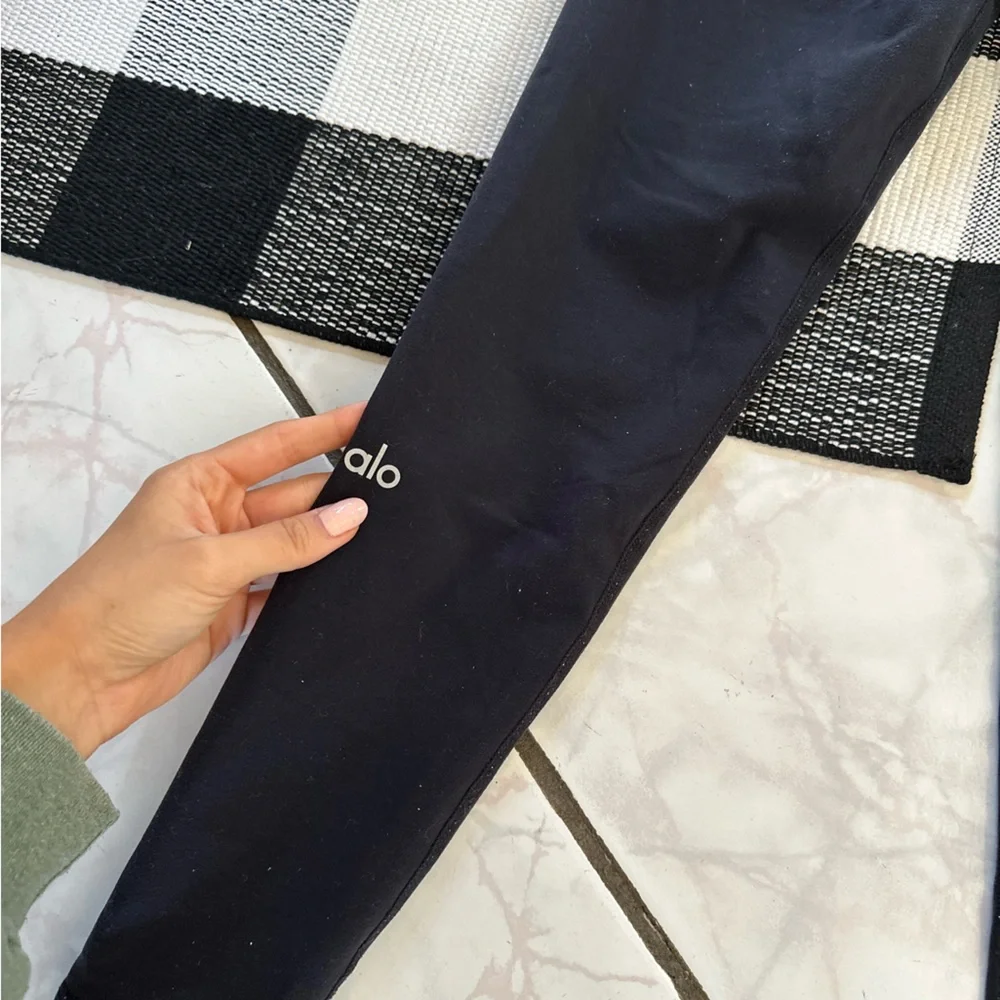 Alo Black Leggings